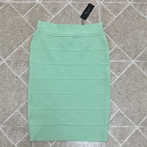Romeo & Juliet Couture Mint Green Bandage Skirt - Picture 4 of 7